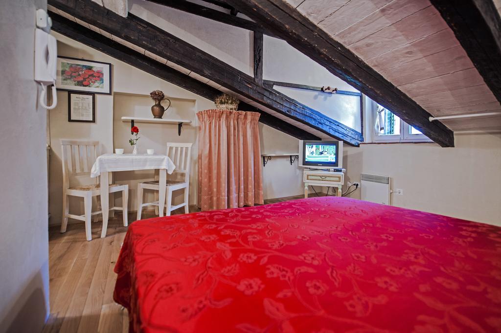 Residence Marco Polo Centro Storico Rovinj Ngoại thất bức ảnh