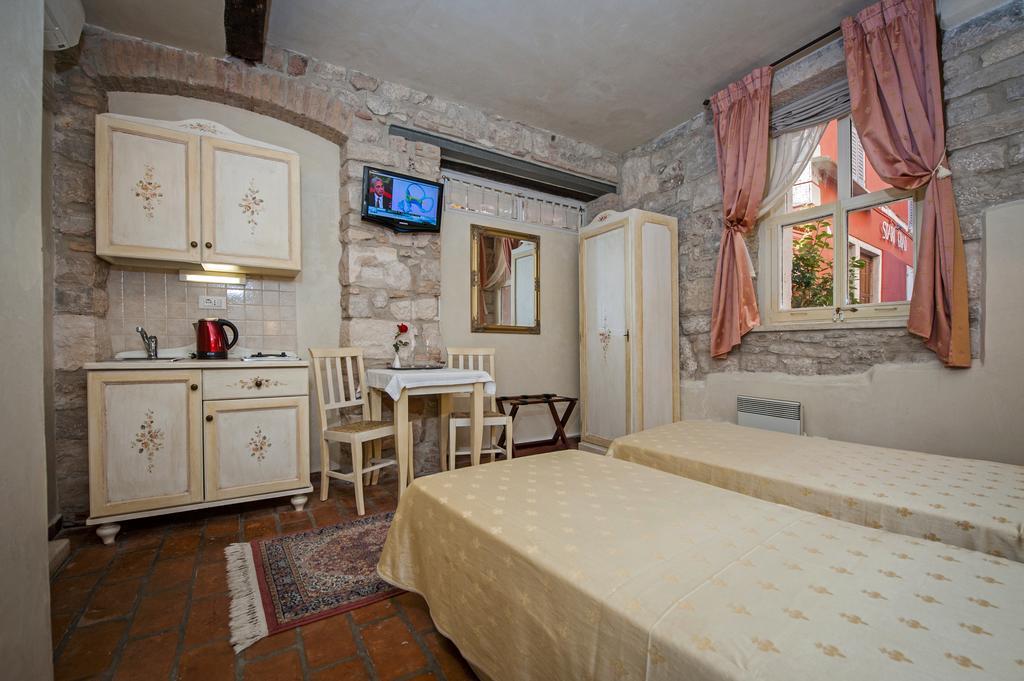 Residence Marco Polo Centro Storico Rovinj Ngoại thất bức ảnh
