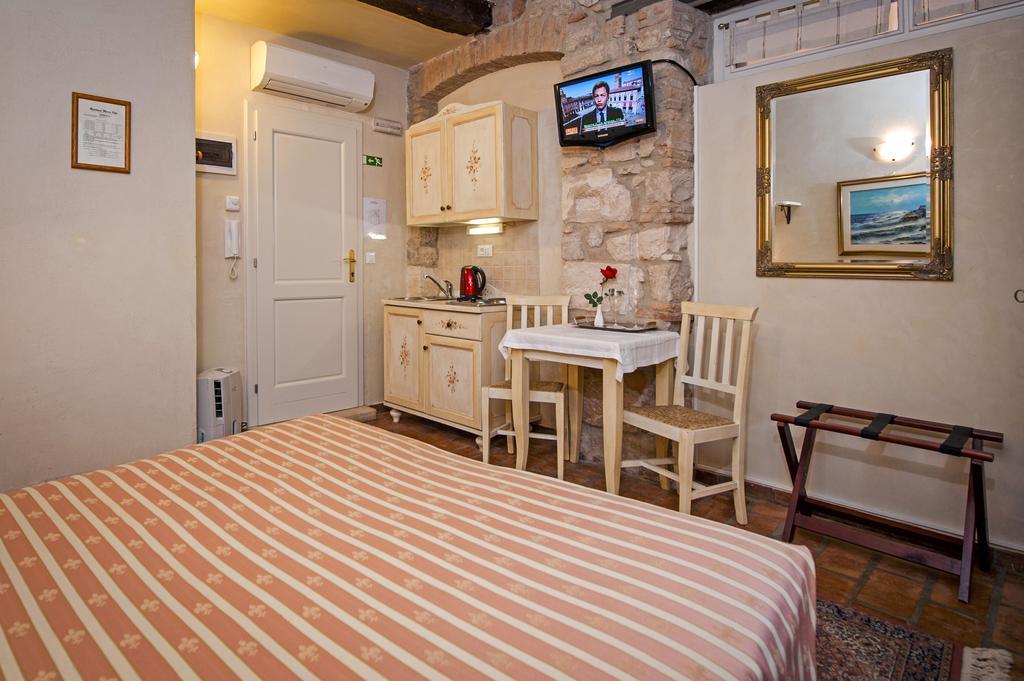 Residence Marco Polo Centro Storico Rovinj Ngoại thất bức ảnh