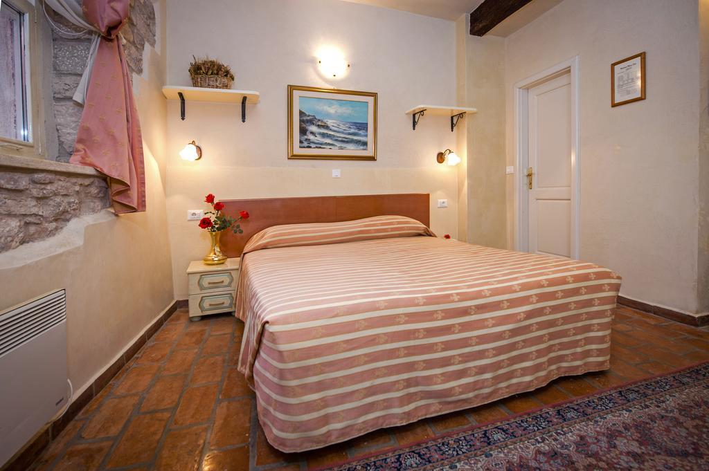 Residence Marco Polo Centro Storico Rovinj Ngoại thất bức ảnh